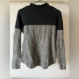 Old Navy lightweight black and grey turtleneck size xs